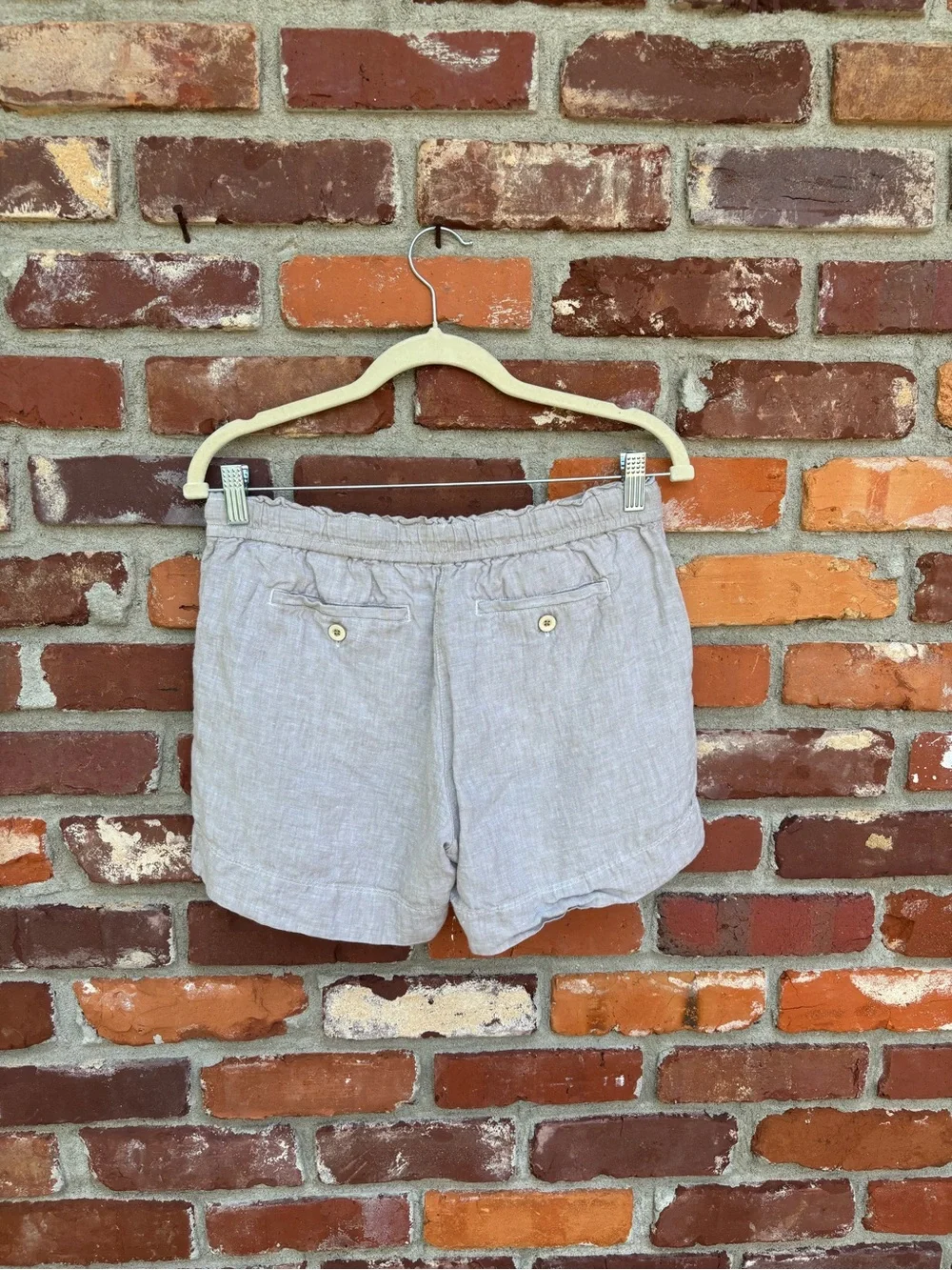 Tommy Bahama front button